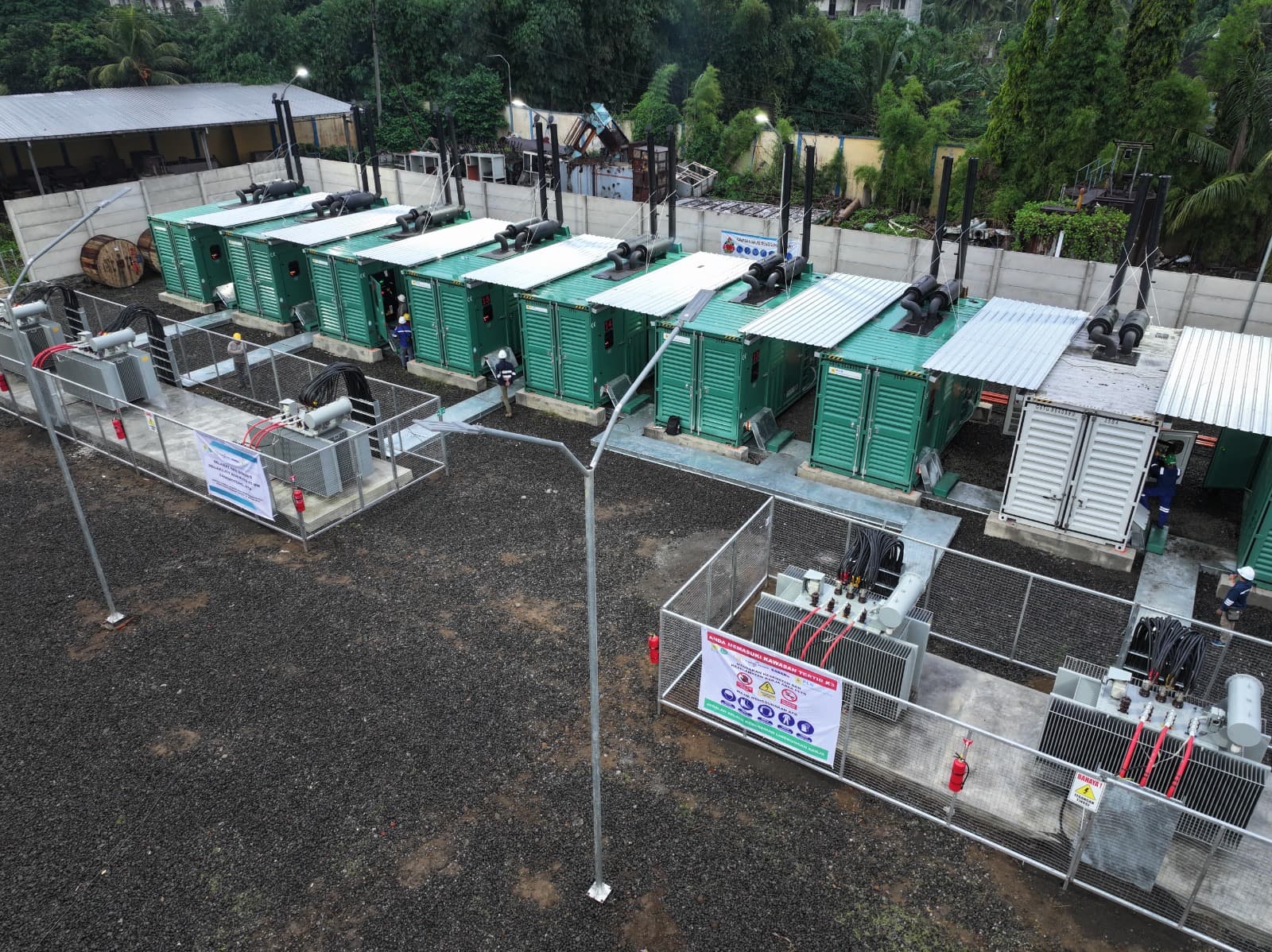 Triotama power plant site with containerized generating units and transformers